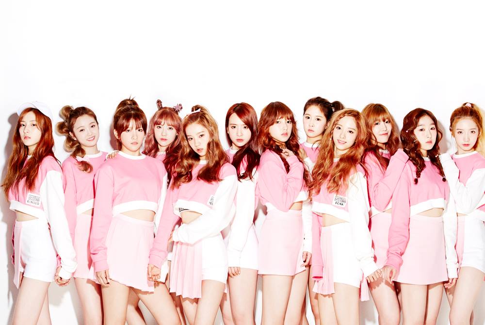 Cosmic Girls Releases Cute Group Photo Ahead of Debut