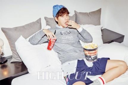 Park Hae Jin Shows Off Whimsical, Everyday Looks for High Cut