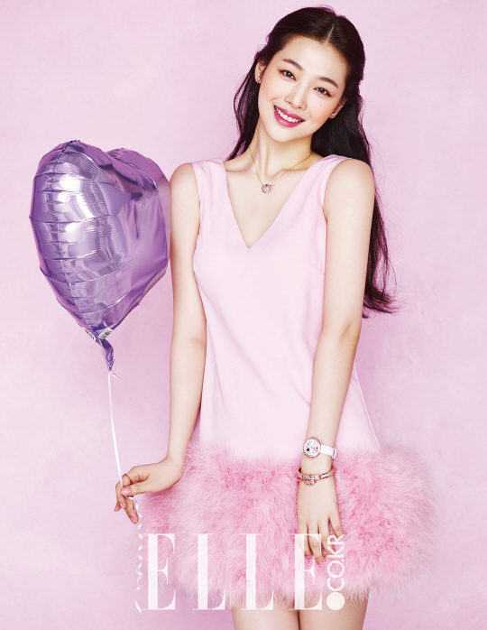 Sulli Is a Lovely Cupid for White Day in Elle's Pictorial