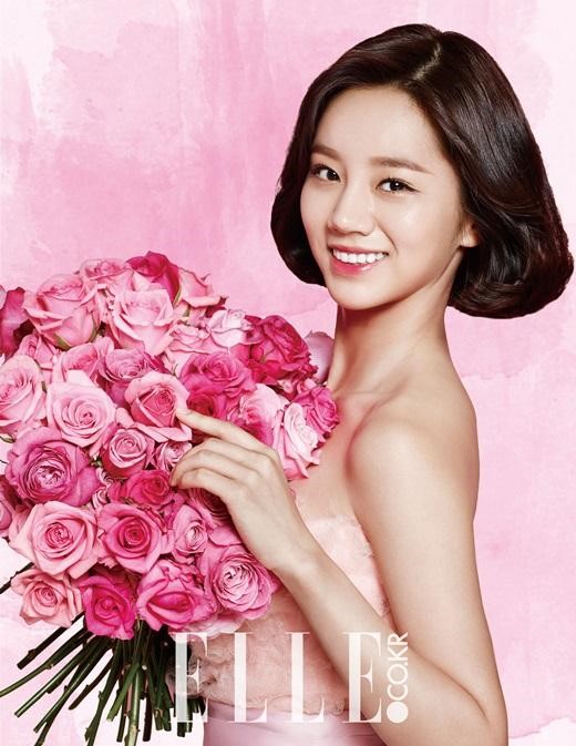 Hyeri Talks About Beauty Tips and 'Reply 1988' in Elle Pictorial