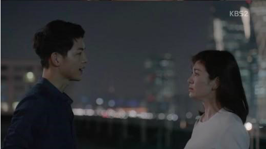Song Joong Ki and Song Hye Kyo Fall in Love at First Sight on “Descendants of the Sun”