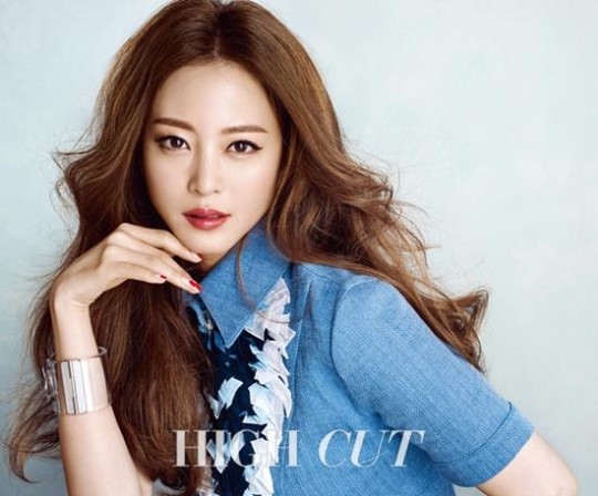 Han Ye Seul Says She Has a Blast Filming 