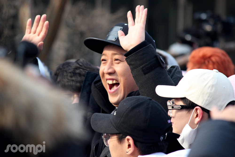 Exclusive: Haha Shows Support for Jung Joon Ha's 'Show Me the Money 5' Appearance