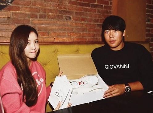 Breaking: T-ara's Hyomin Reportedly Dating Baseball Player Kang Jung Ho, Both Sides Deny