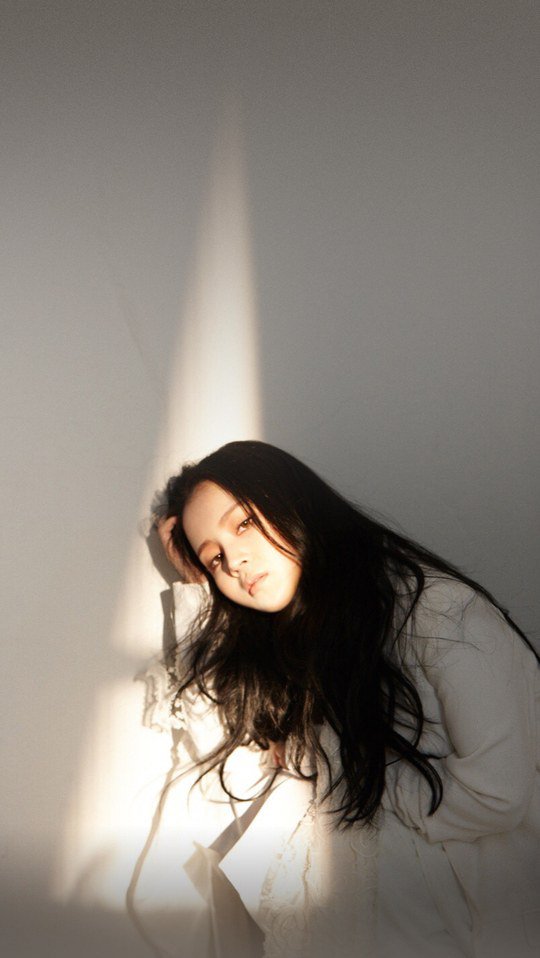 Lee Hi Reveals the Pros and Cons of YG Entertainment