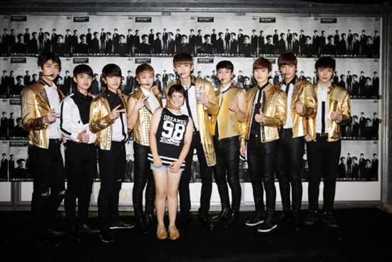 EXO Makes a Fan's Wish Come True With Make-a-Wish Foundation