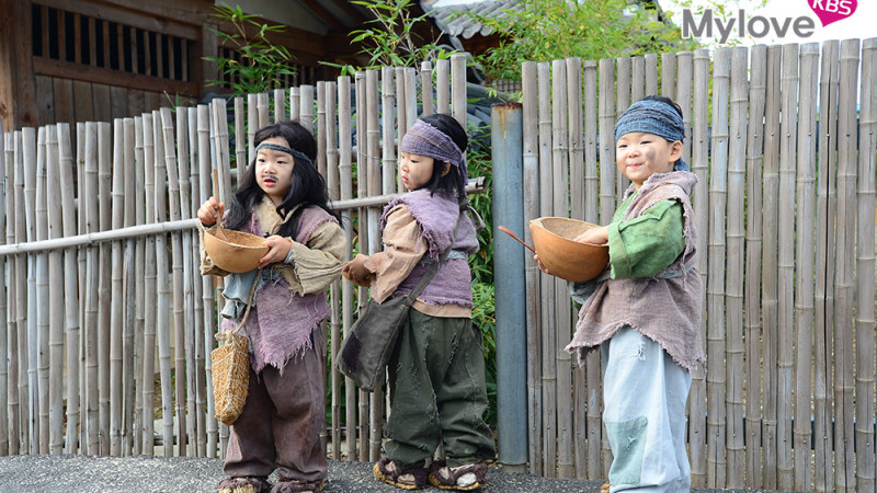 'Jang Young Shil' PD Gives the Low-Down on Which Song Triplet Has the Most Acting Potential