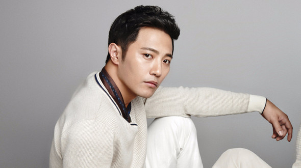 Jin Goo Receives Love Calls for Several Commercials