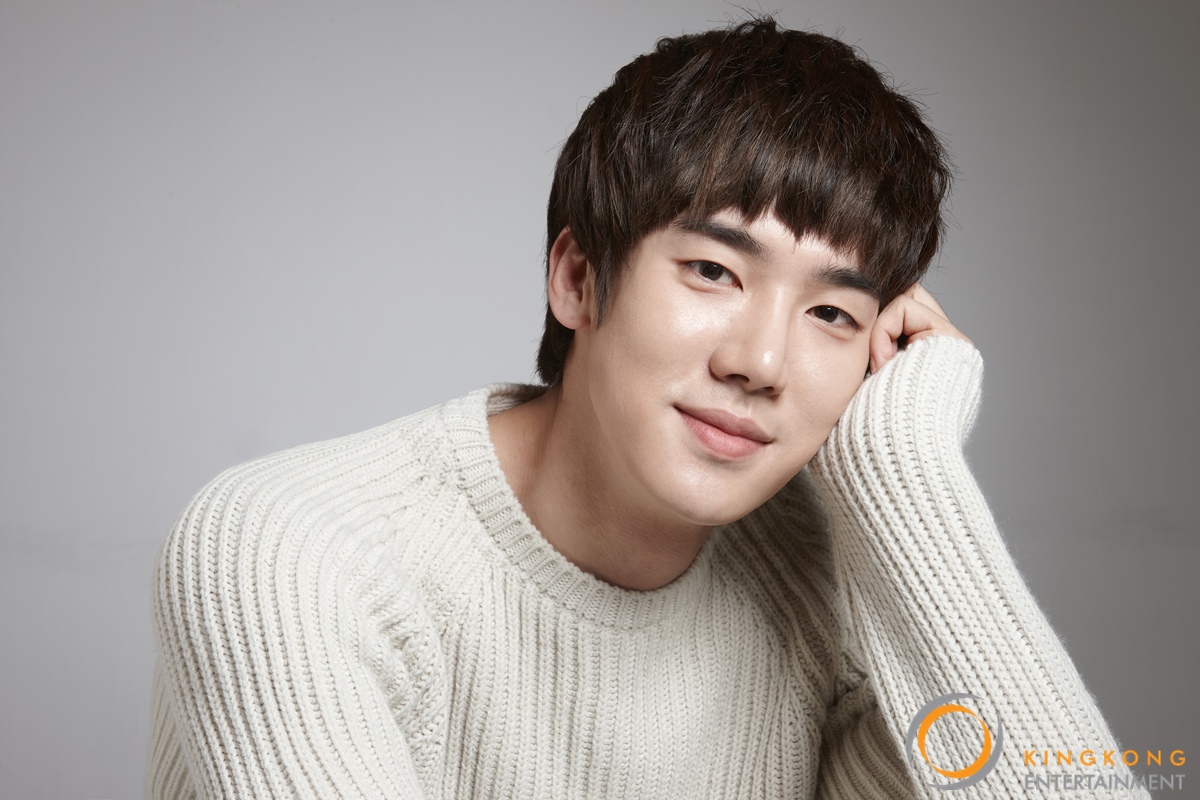 Yoo Yeon Seok Opens Up About Love, Marriage, And Public Relationships