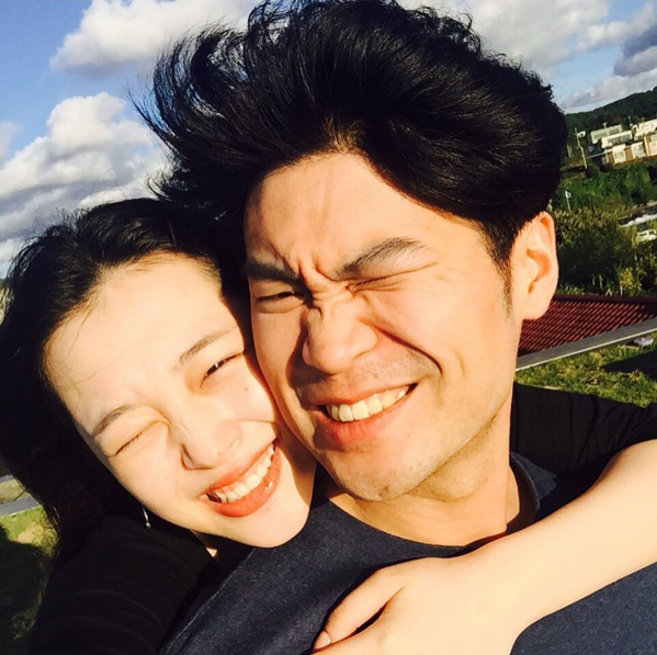 Sulli and Choiza Dispel Break Up Rumors With Lovey-Dovey Photos