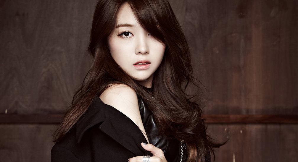 Girl's Day's Minah in Talks to Join Namgoong Min in 'The Beauty and the Beast'