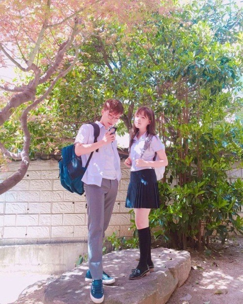 Akdong Musician Tops Music Charts With New Album and Confirms “Weekly Idol” Appearance