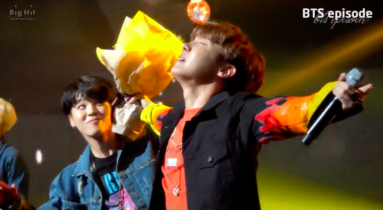 Watch: BTS Celebrates “Music Bank” Win By Partying With Fans During Encore In New Video