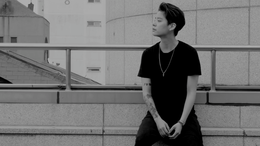 Watch: f(x)’s Amber Surprises With Teaser Video For “Crossing”