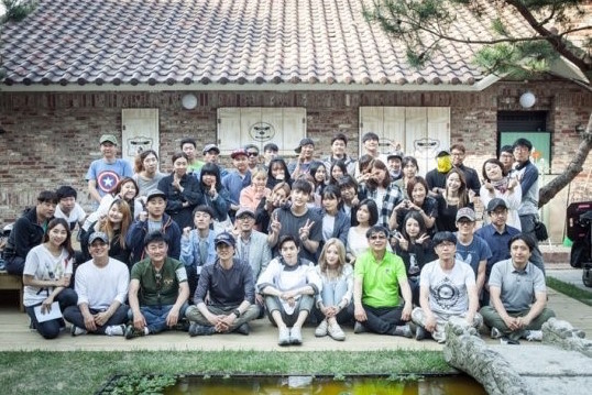 EXO’s Suho Wraps Up Filming For Upcoming Web Drama