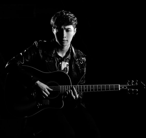 EXO's Lay Is Next Up For SM STATION Project