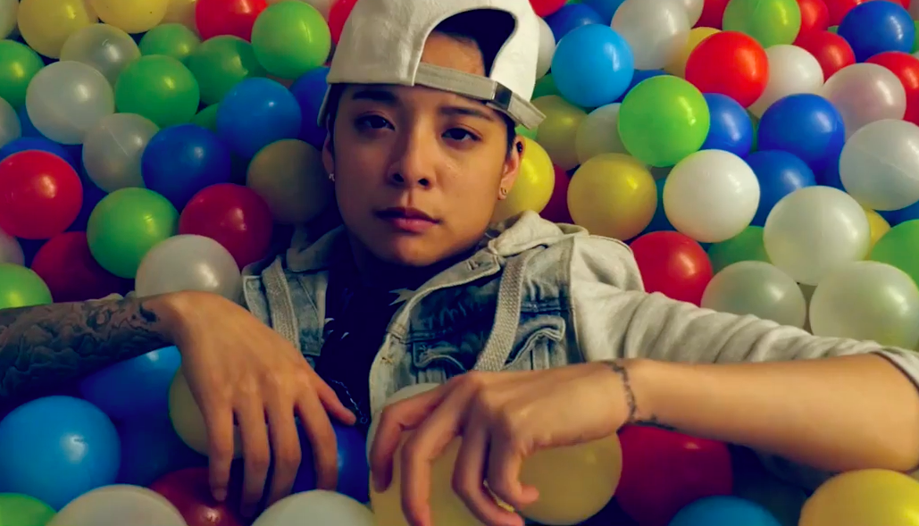 Watch: f(x)’s Amber Drops “Need To Feel Needed” MV