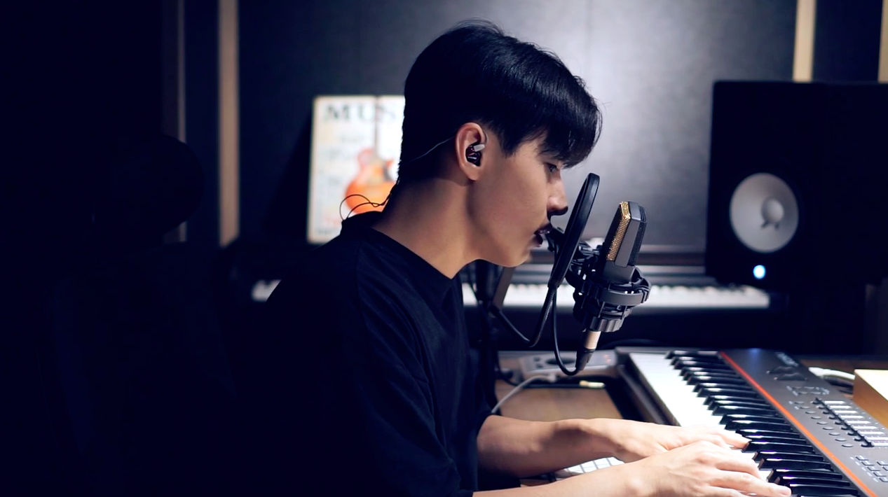 Watch: Henry Gifts Fans With Passionate Cover Of Zayn’s “Pillowtalk”