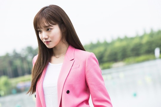Lee Sung Kyung Hints At Rivalry And Womance With Park Shin Hye On 'Doctors'
