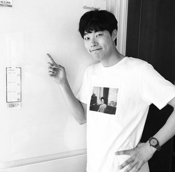 Ryu Jun Yeol Shares Proof Shot Of Refrigerator From JYJ's Junsu