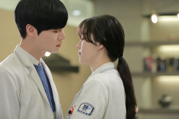 Sweet Things Guys Do In Dramas That We Wish They Did In Real Life