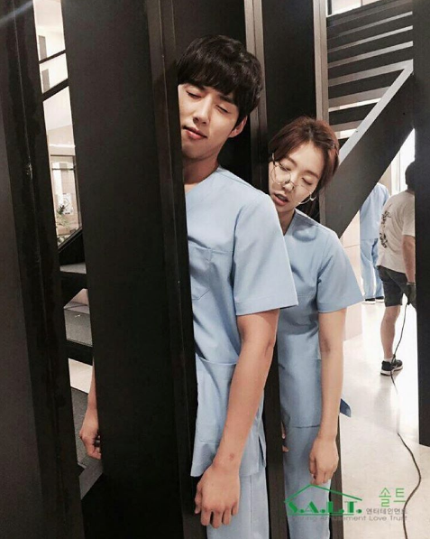 'Doctors' Cast Has A Blast Behind The Scenes