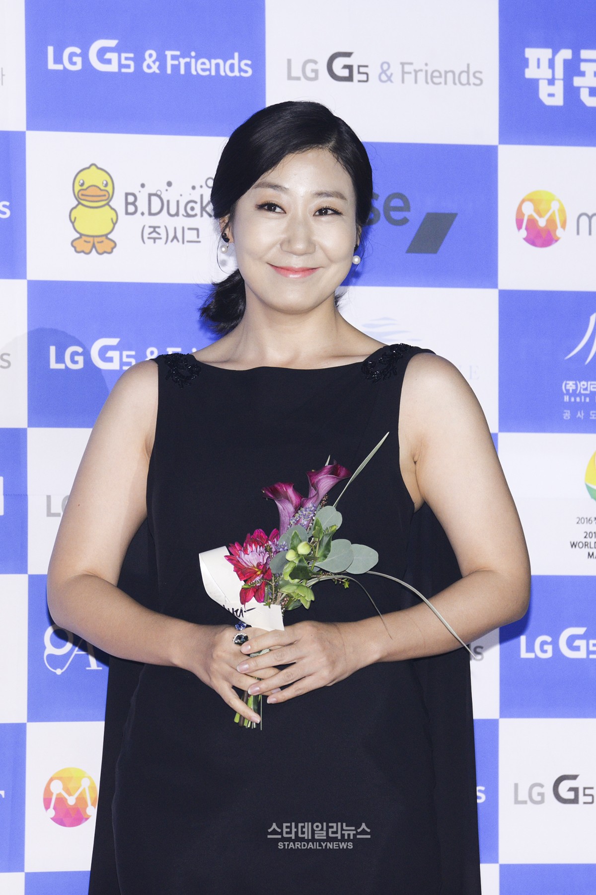 Ra Mi Ran Reveals How She Feels Being An Actress, Singer, And Mother