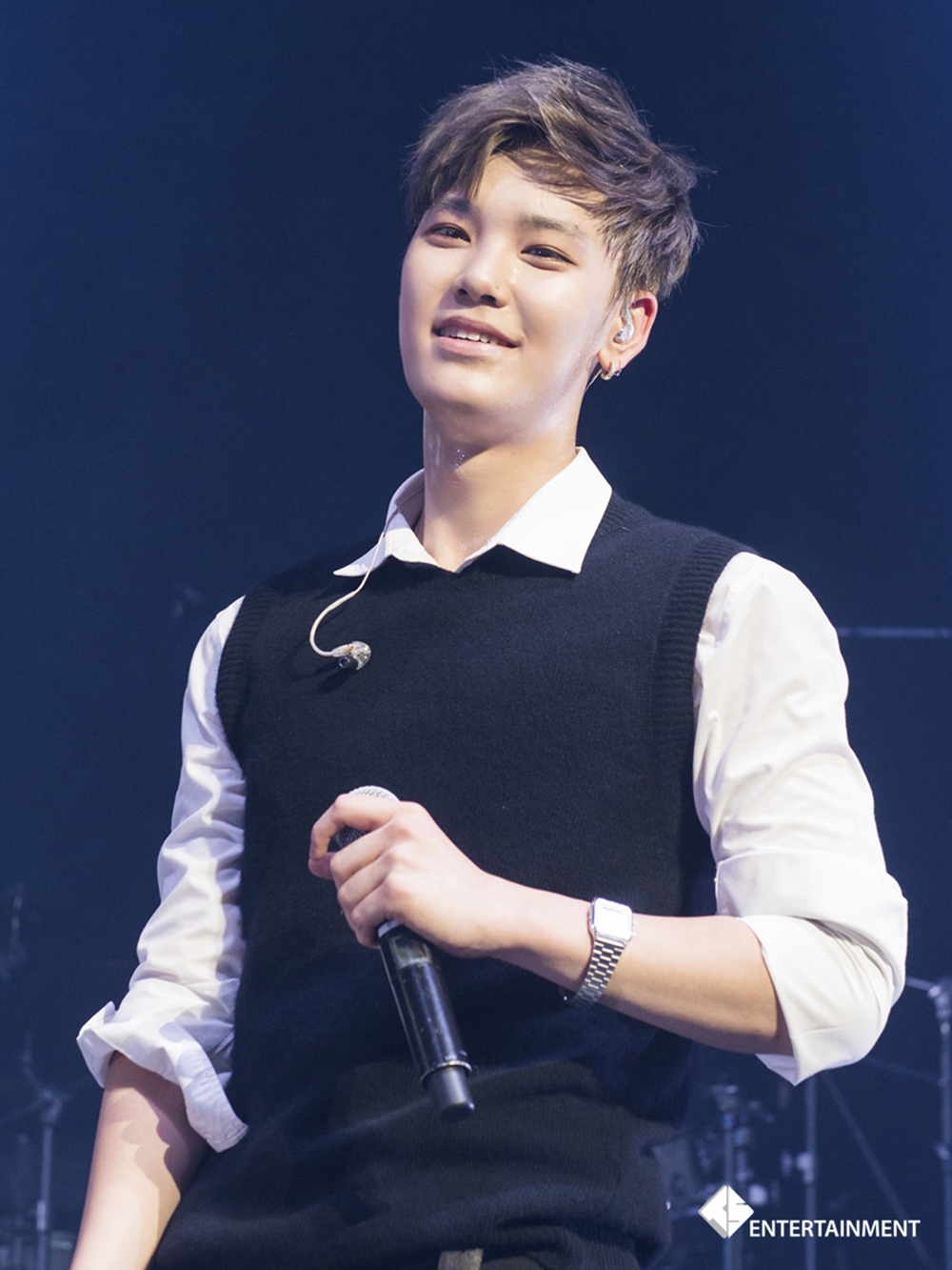 B.A.P's Zelo Sheds Tears During Solo Performance At Finale Concert