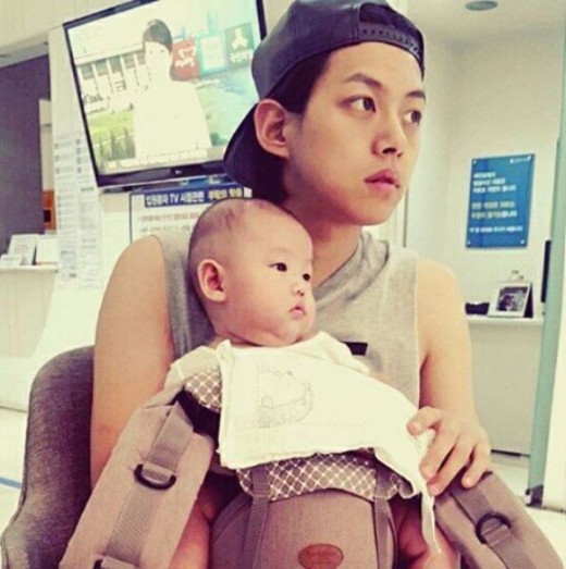 Former U-KISS Member Dongho Gives A Glimpse Into His Life As A Dad