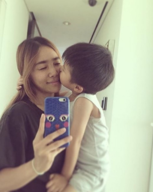 Yang Hyun Suk's Wife Lee Eun Joo Shares A Glimpse Of Daily Life With Their Son