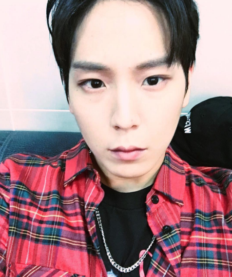 B.A.P's Himchan And The Mayor of Seoul's Twitter Exchange Is Kind Of Adorable