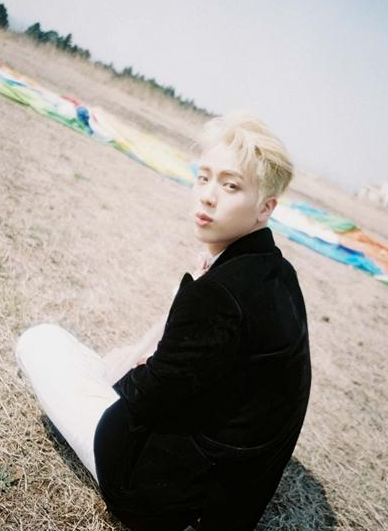 BTS's Jin Gets Injured Playing Futsal For 'Idol Star Athletic Championships'