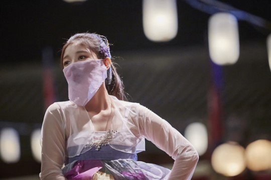 Watch: Kim Yoo Jung Is Absolutely Captivating In Traditional Dance Scene For 'Moonlight Drawn By Clouds'