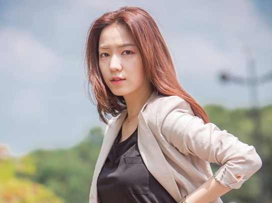 Ryu Hwayoung Lands Her First Leading Role