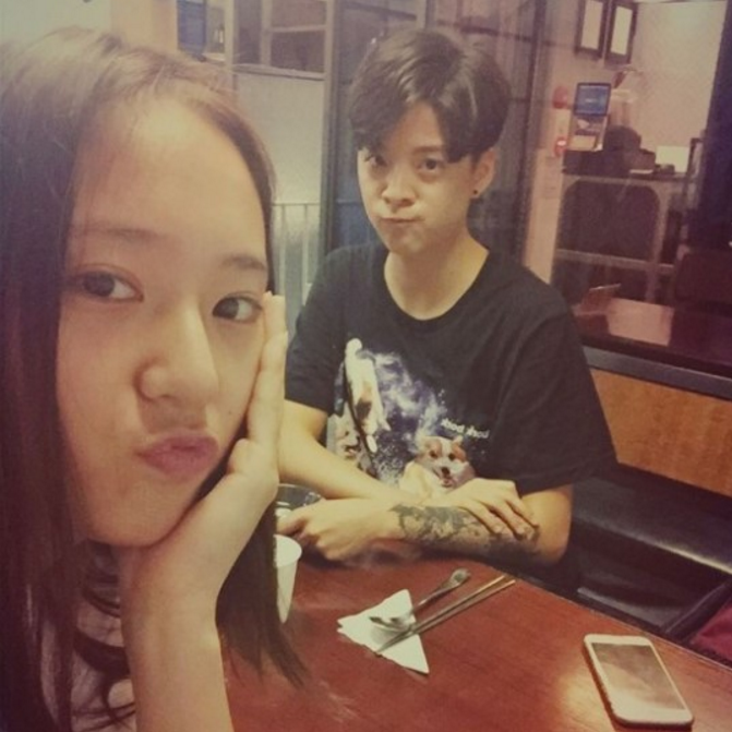 f(x)'s Amber And Krystal Show How Much They Miss Fellow f(x) Members