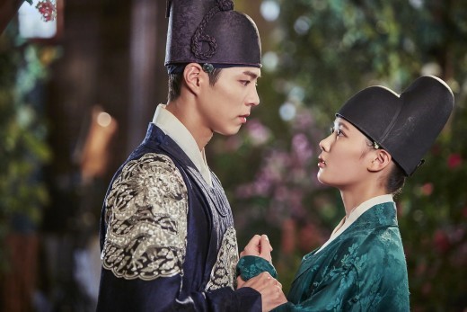 5 Reasons You Need To Watch 'Moonlight Drawn By Clouds'