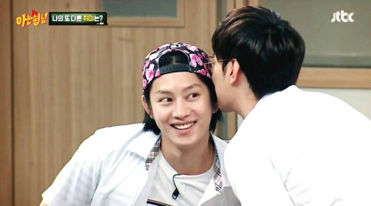 Kim Heechul Shoots Down Controversy About Rude Behavior On 'Ask Us Anything'