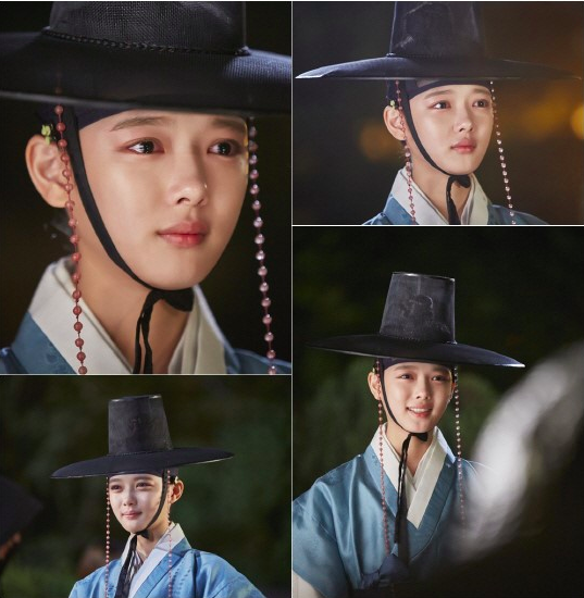 Just Looking At Kim Yoo Jung's Eyes In 'Moonlight Drawn By Clouds' Stills Will Make You Sad