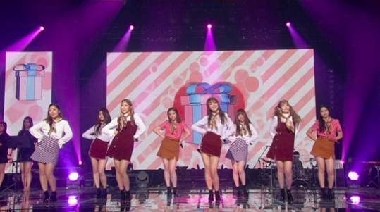 Lovelyz Brings Back Teenage Angst By Sharing Their School Love Stories