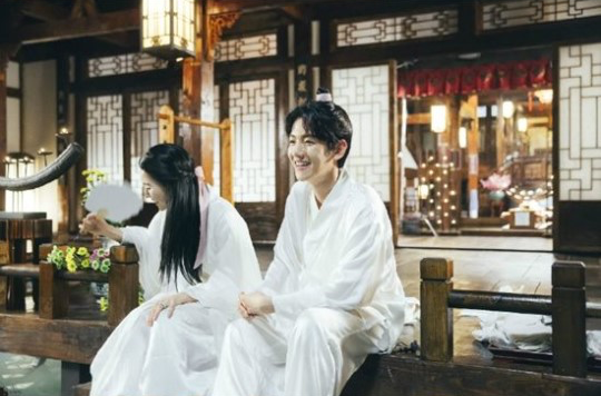 'Scarlet Heart: Goryeo' Shares Cute Behind-The-Scenes Shots Of Baekhyun And Z.Hera's Kiss Scene