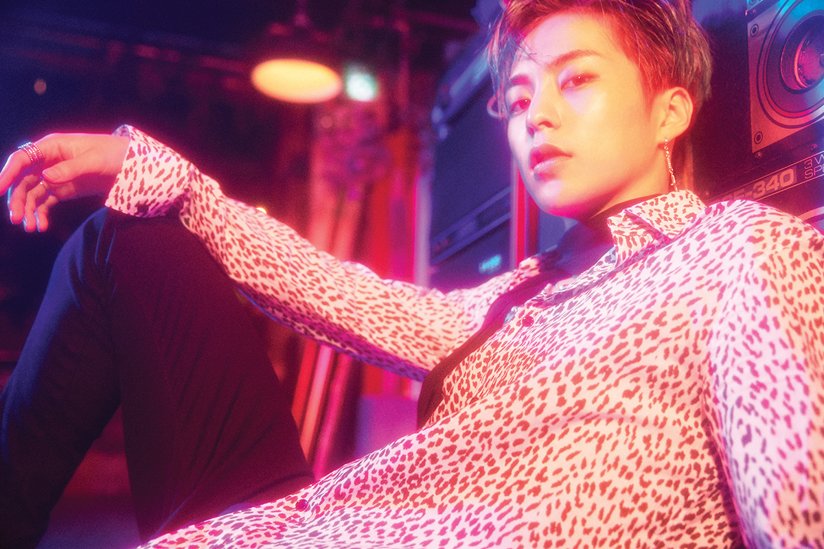 Update: EXO-CBX Shares New Teaser Photos Of Xiumin And Baekhyun For 'Hey Mama!'