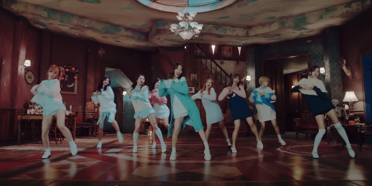 TWICE Tops Instiz Weekly Chart Two Weeks In A Row WIth 'TT'