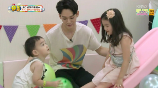 EXO's Chen Gives SoDa Siblings Thoughtful Presents