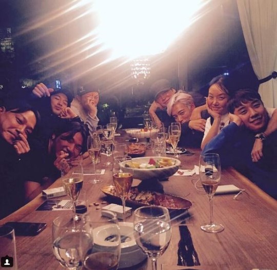 BIGBANG Gathers At Yang Hyun Suk's House For A Chill Dinner Party