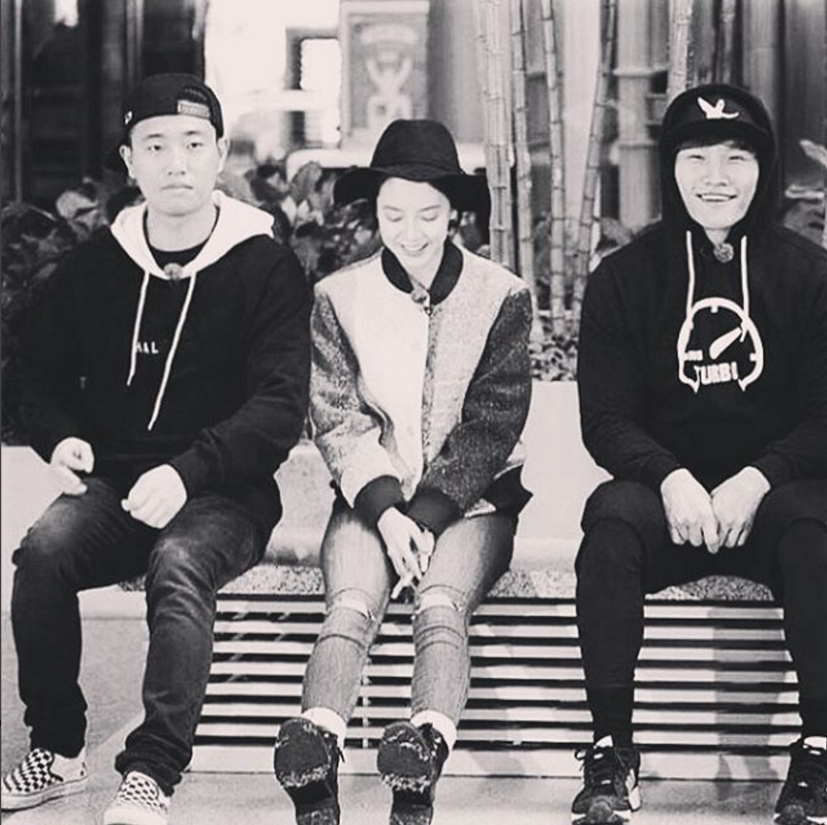 Gary Expresses Support For Song Ji Hyo And Kim Jong Kook