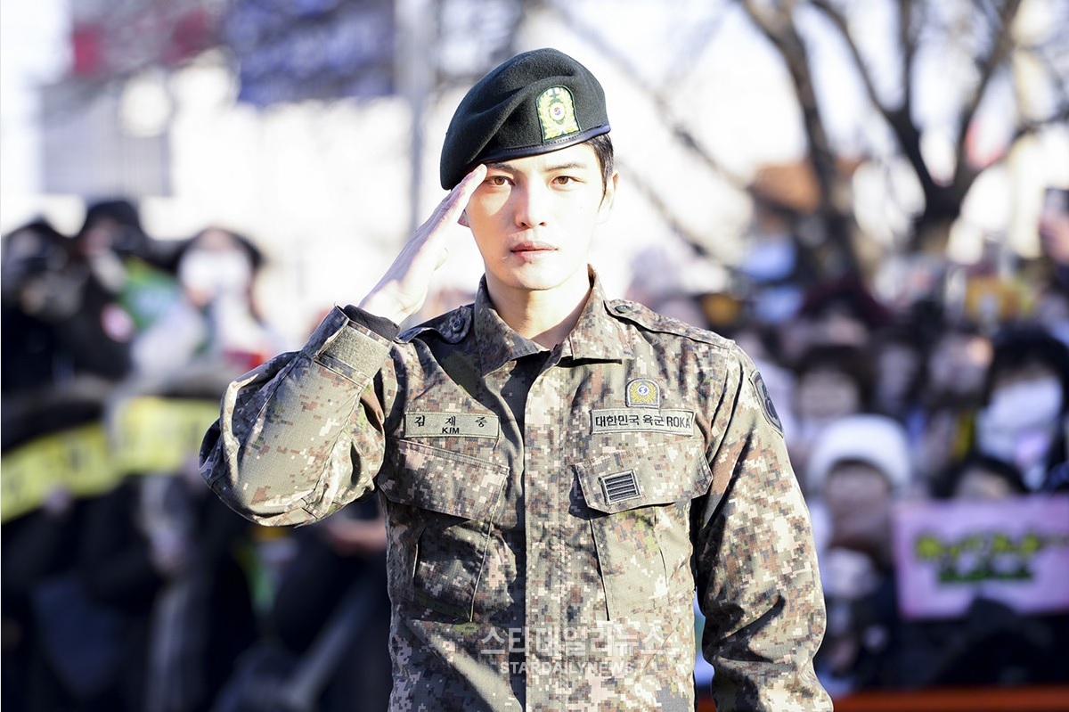 JYJ's Kim Jaejoong Discharged From The Army, Thanks TWICE And BLACKPINK