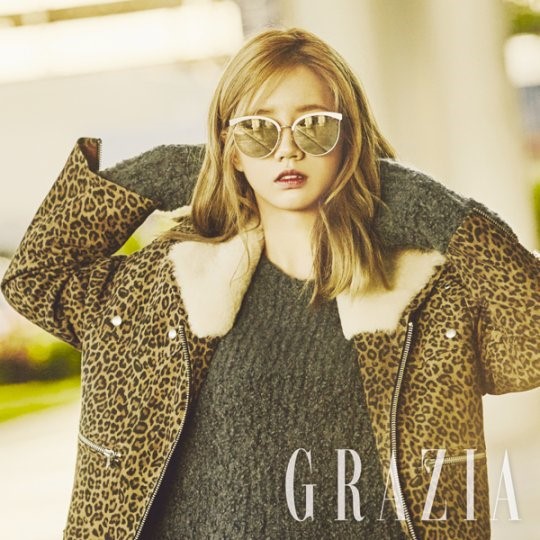 Girl's Day's Hyeri Apologizes To Fans For Making Them Wait In Grazia Pictorial