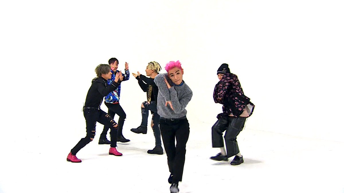 BIGBANG Brings The Laughs In Teasers For Upcoming 'Weekly Idol' Appearance
