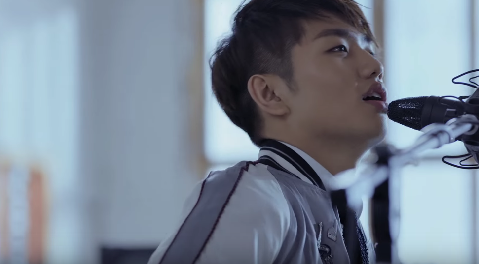 Sam Kim Talks About His Experience In Singing 'Who Are You' OST For tvN's 'Goblin'