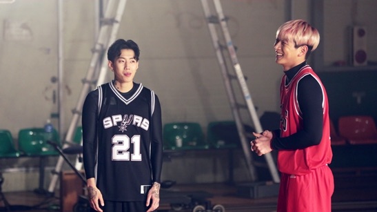 Jay Park And 2AM's Jeong Jinwoon Shoot Hoops In New Variety Show